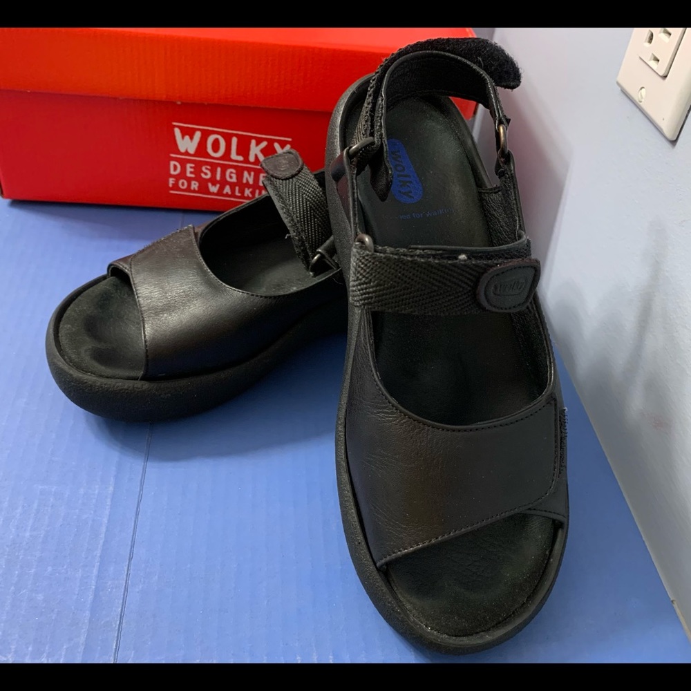 Wolky jewel sandals size 38 (US 8) EUC